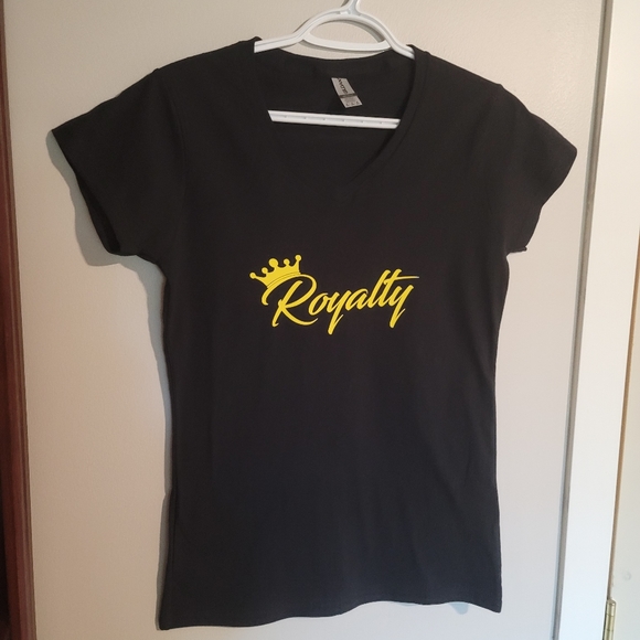 Gildan Tops - woman shirt V neck